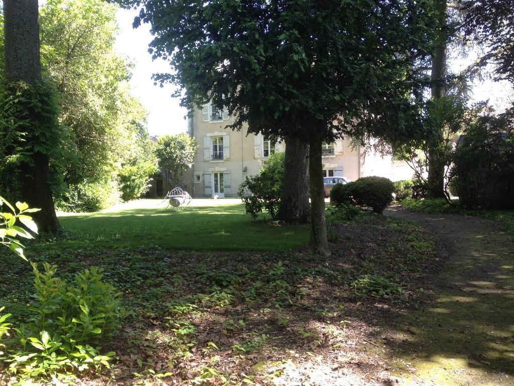 Chambre D'Hotes Les Rives De La Tronne Mer Exterior foto