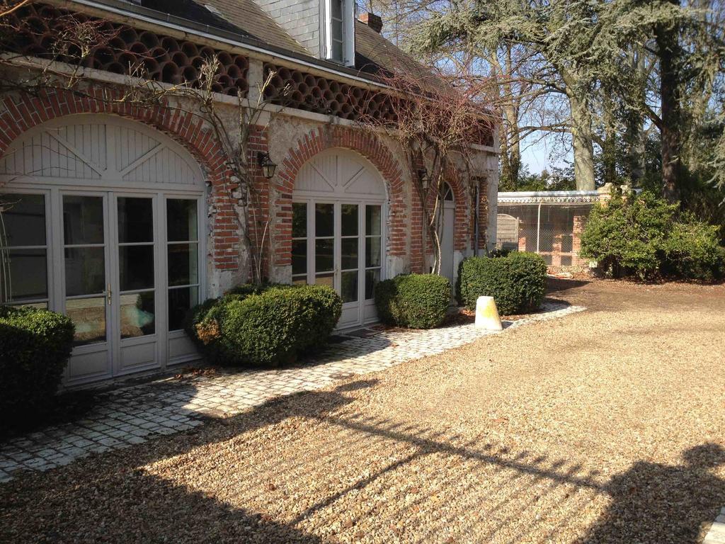 Chambre D'Hotes Les Rives De La Tronne Mer Exterior foto