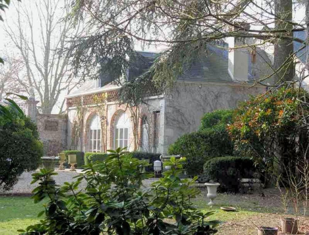 Chambre D'Hotes Les Rives De La Tronne Mer Exterior foto